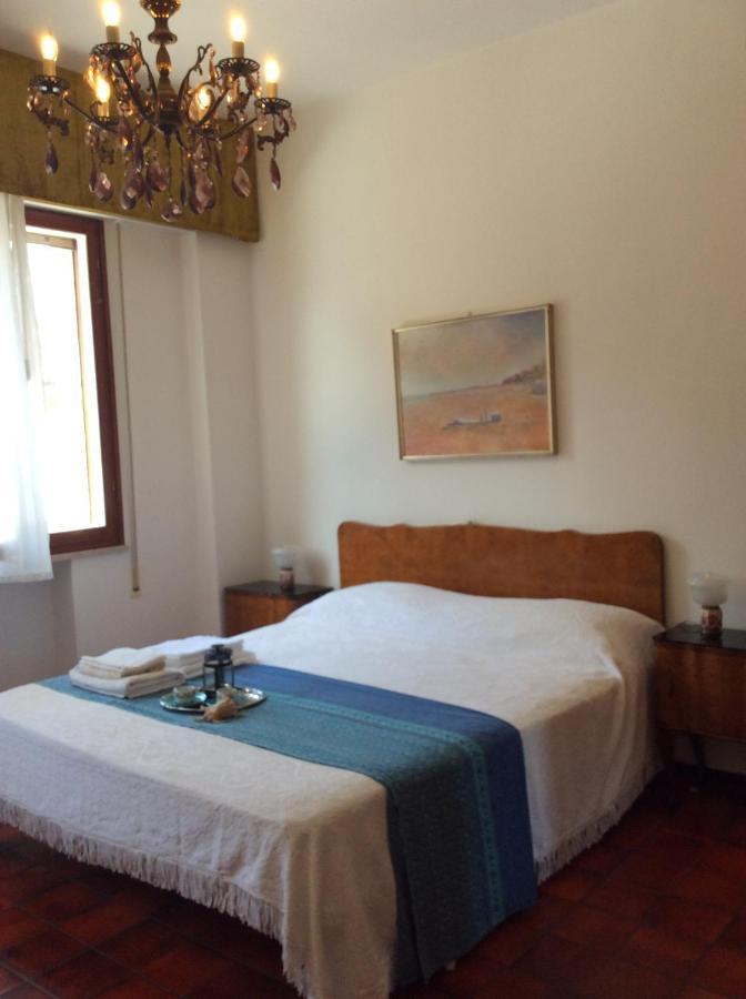 Manu Vintage B&B Cattolica Eksteriør billede